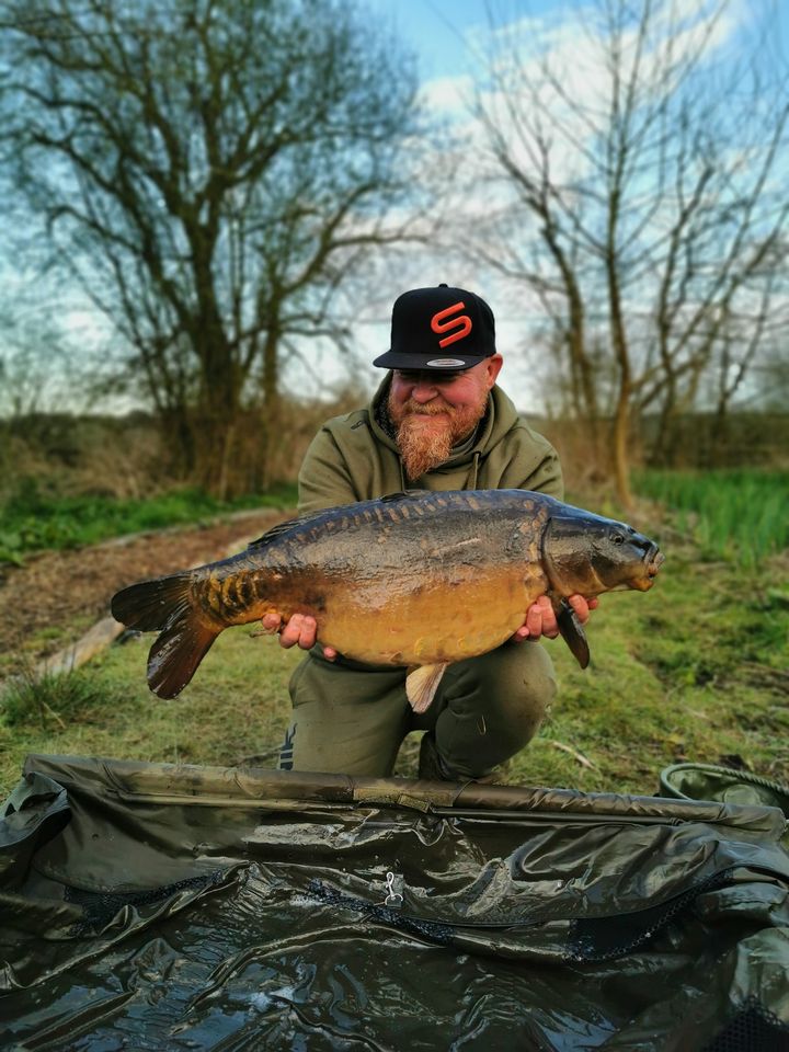 soniksports's tweet photo. A very cold weekend at Malton Lakes in Yorkshire for our very own Customer Services Manager Rod Bird and friends resulted in a few bites. Insurgent and Xtractor rods and reels doing the damage.
#soniksports #xtractor #carpfishing #fishingadventure #insurgent #subsonik https://t.co/nzcnISLa49
