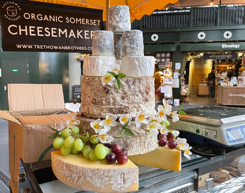 trethowanbros's tweet photo. A truly glorious wedding cheese cake, made up by our very own Jonny at Borough Market - what a triumph!
#alternativeweddingcake #boroughmarket #handmadecheese #weddingcheese #realcheese #cheesefoodie #organiccheese https://t.co/BsVcx1xzTQ