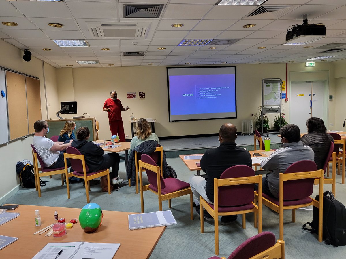 Aaaaand he's off! <a href="/TulsiF/">Tulsi Foundation</a> <a href="/BSUHSimulation/">PRH Simtech</a> <a href="/EDRSCH/">Emergency Department, RSCH, UHS</a> #dentofacialemergencies