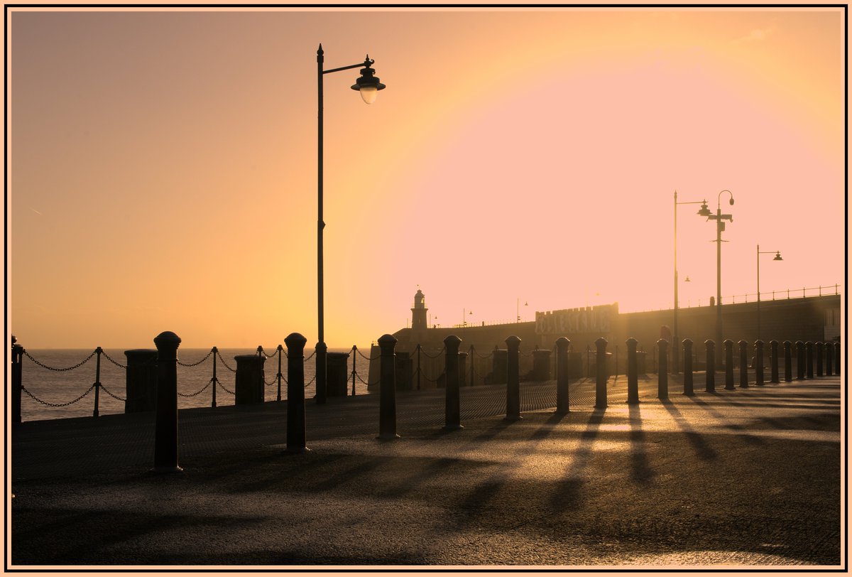 My Morning View
The Harbour Arm when no-one is around. #harbourarm #folkestone #visitkent #nikon #photography #seisbest #sunrise