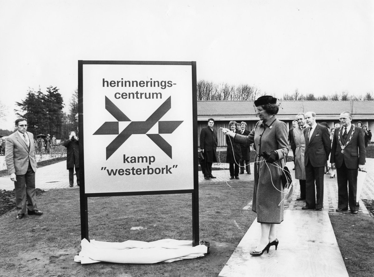 kampwesterbork's tweet photo. Het Herinneringscentrum heeft een Europese prijs gewonnen voor een project over de naoorlogse betekenisgeving van de historische plek. Op 8 juli start het themajaar 'De Herinnering aan kamp Westerbork' waarbinnen de vele betekenissen centraal staan. https://t.co/GZAZdlZNVX https://t.co/3ie0OSTeW3