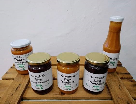 sendotuAB's tweet photo. Cerca de 70 productos disponibles cada semana en https://t.co/LKDxTZf0LN proyecto agroecológico y social de @caritas_bizkaia #empleoinclusivo #FondoSocialEuropeo @BizkaiaSocial @BBK_eus @lanbideejgv @BilbaoEkintza https://t.co/yJcm0GDNWj