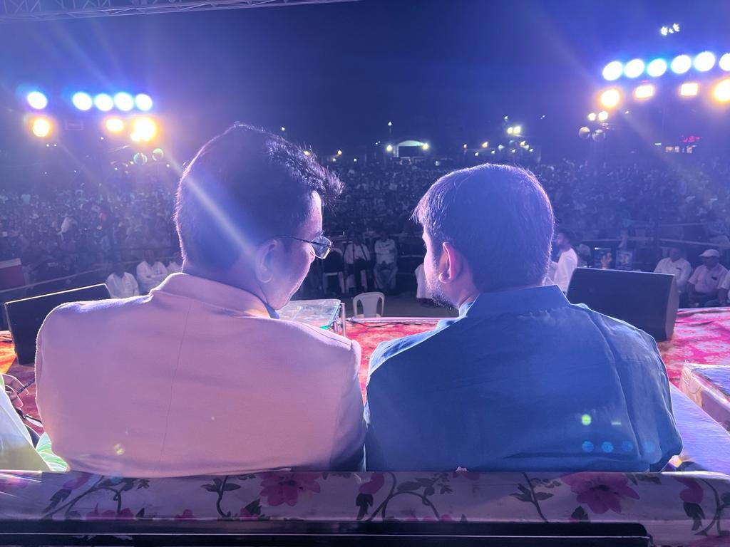 kanhaiyakumar's tweet photo. महात्मा फुले और बाबा साहेब की याद में आयोजित “समता पर्व”
यवतमाल, महाराष्ट्र॥ https://t.co/I2RvwtjUiv