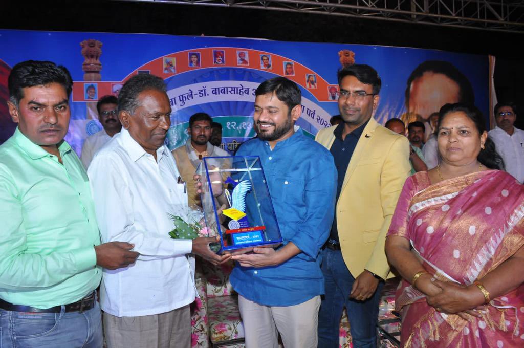 kanhaiyakumar's tweet photo. महात्मा फुले और बाबा साहेब की याद में आयोजित “समता पर्व”
यवतमाल, महाराष्ट्र॥ https://t.co/I2RvwtjUiv