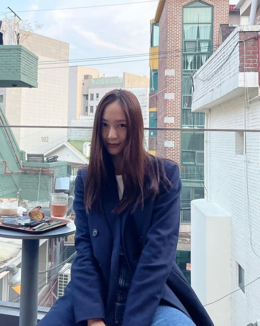 : ̗̀➛ krystal

•·.·' #Krystal #KrystalJung #정수정 #JungSoojung  #크리스탈 #CrazyLove  '·.·•