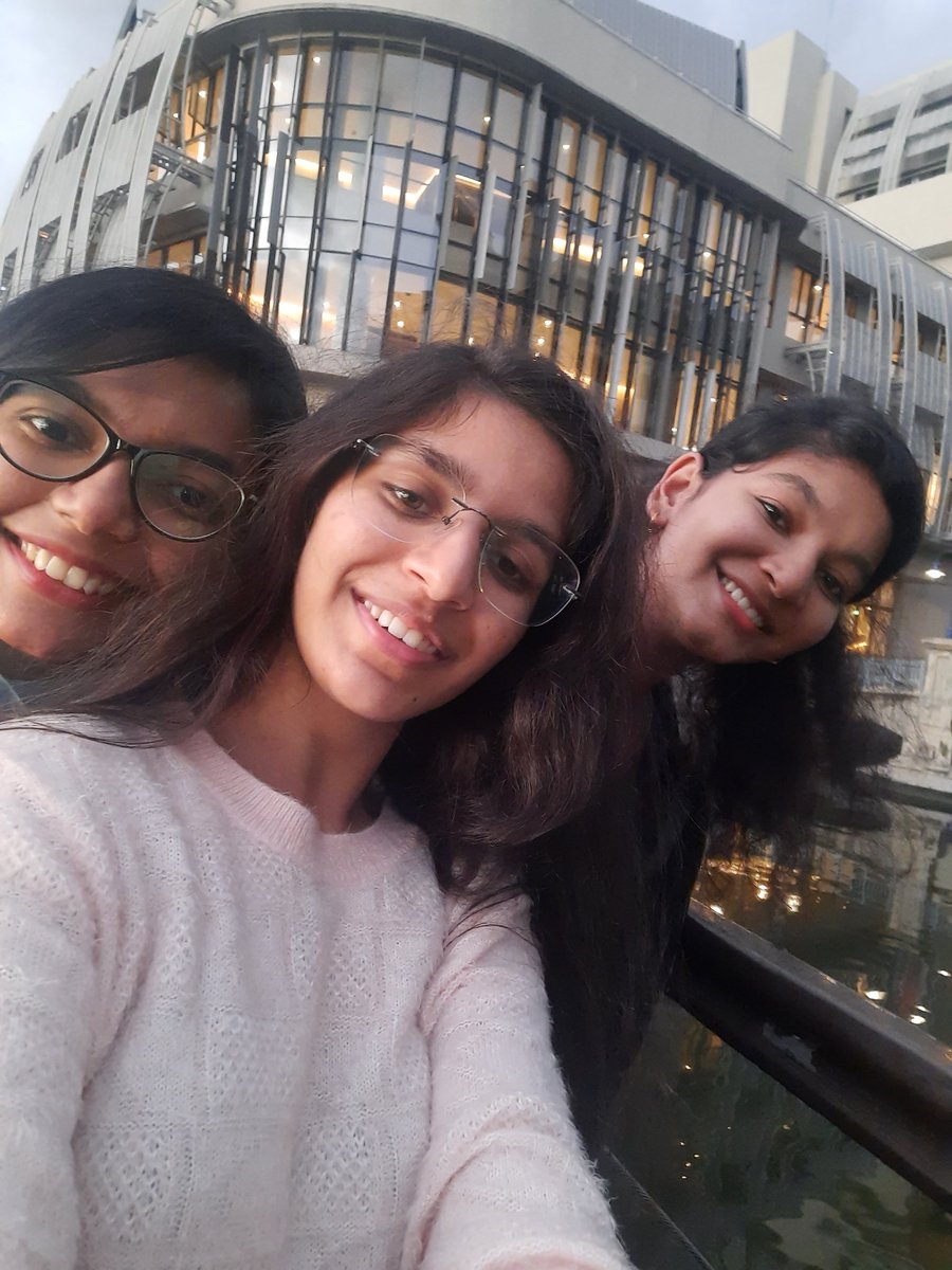 stayalivekookie's tweet photo. #FanMoment #Shehzada #KartikAaryan
It was so funn!!! Thank you ❤️
All the best for your film! 👍👍
@TheAaryanKartik https://t.co/RHK46UtPIq