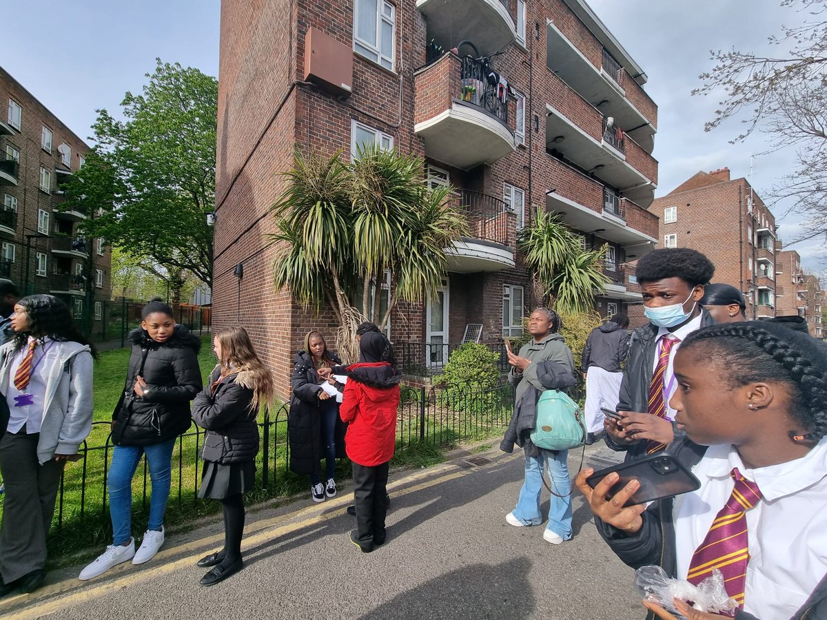 famestaryouth's tweet photo. Fame Star Youth out again for their 2nd day of shooting yesterday for their upcoming feature film #drybonevalleymovie @NHGhousing @CarolineSelman @SarahWoodberryD @younghackney @TNLComFund @euphemiachukwu #streetbox @WDCOResidents https://t.co/97qAJxROAb