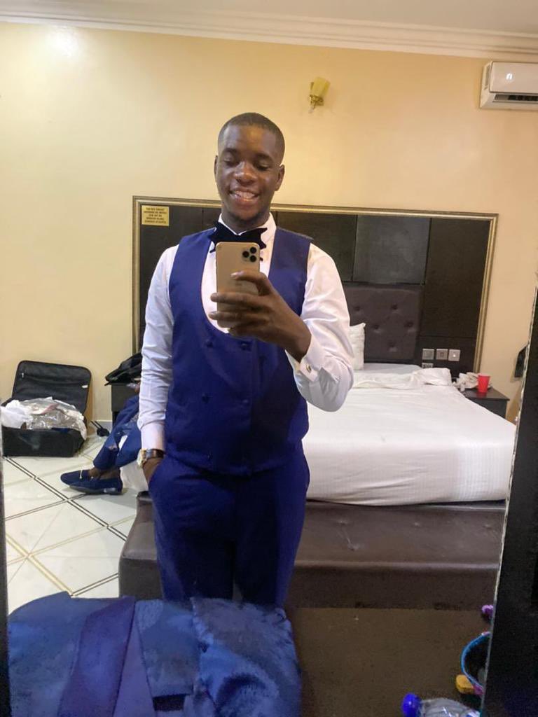 CokerLexiz's tweet photo. #mondaythoughts 
#monday 

Well I learnt people rent Best Man for Weddings… 😂

Don’t no Other Best Man suitable than me . 💯😅❤️

Keep this for me @Twitter https://t.co/8rYDIKtplm