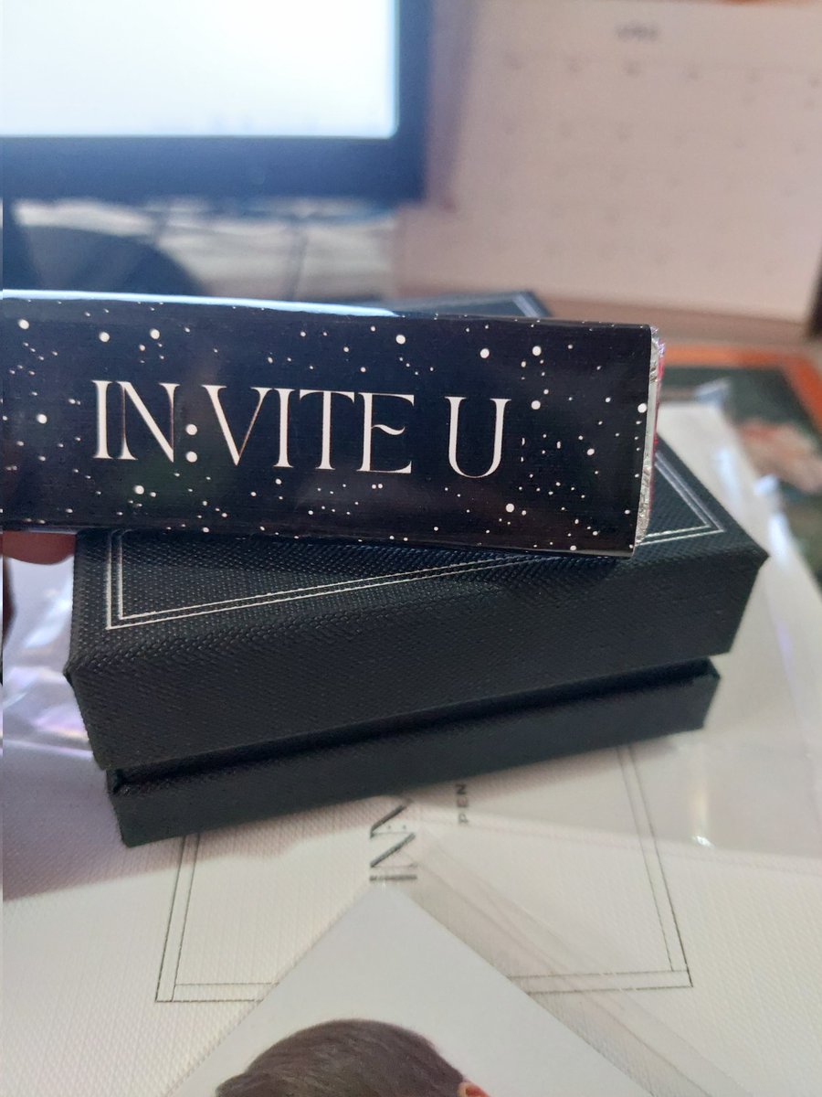 yunyown's tweet photo. My in:vite u albums and ring arrived today! Thank you @gracesellsmerch as always. Best freebie so far π€£ #gracefeedback https://t.co/SZEBgJMTht