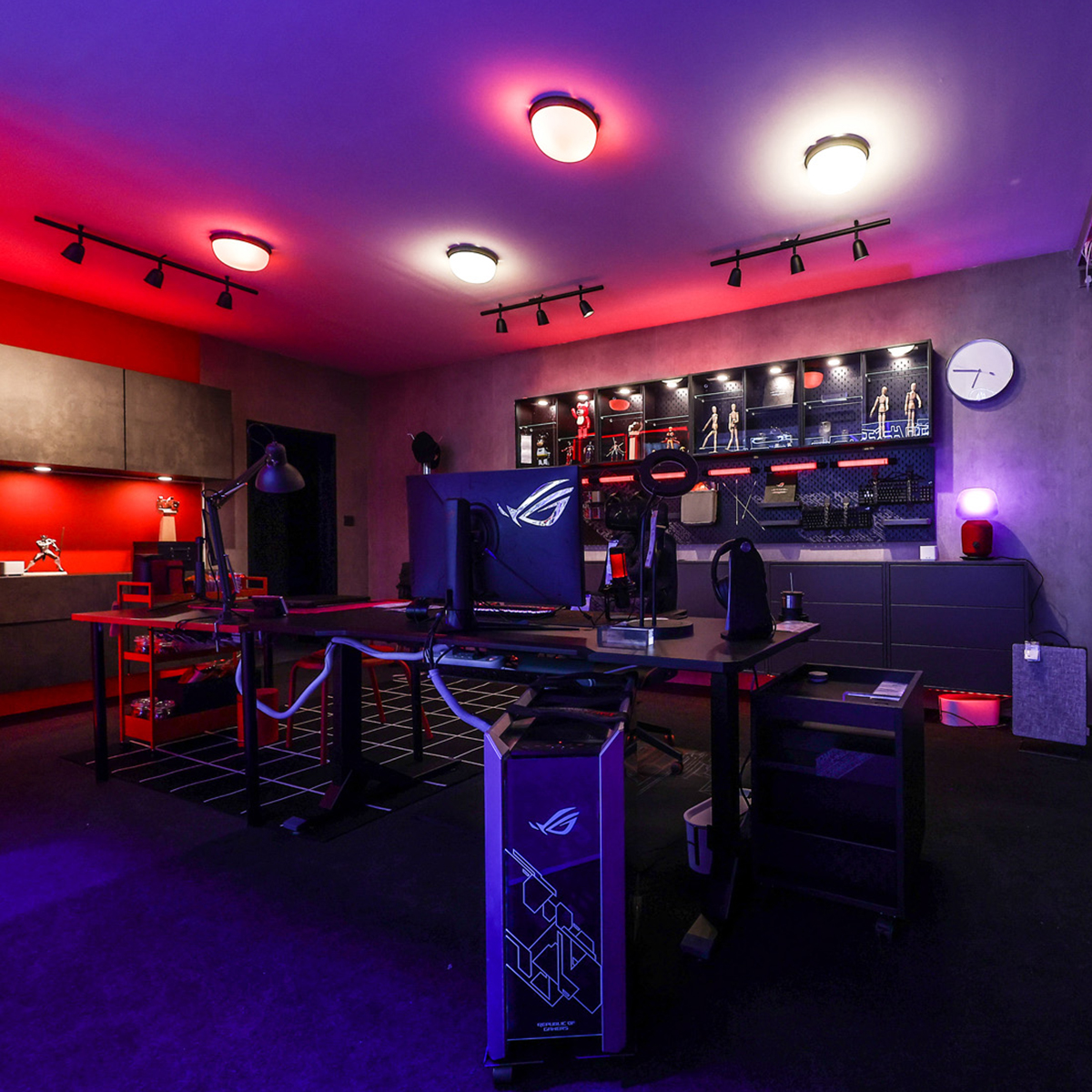 ASUS_ROG's tweet photo. Am I dreaming? I see ROG everywhere!🖥️❤️🔥
Which is your favorite 1-4? Join the #ROGGameInStyle Giveaway to win more gear for your PC. 👇
https://t.co/KYO1h3WghT
@IntelGaming @CORSAIR
@gskillgaming @kingstontech @teamgroupinc @XPG_Global https://t.co/wM3L63O1Nf