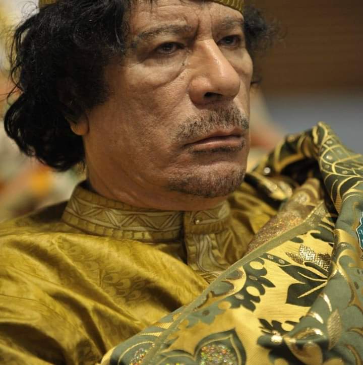Abicheick_block's tweet photo. Thread : 8)Pour info, le dernier gars sur cette planète qui a essayé de soutenir une monnaie avec de l'or était Muammar Kadhafi https://t.co/OJG7vdVj1N