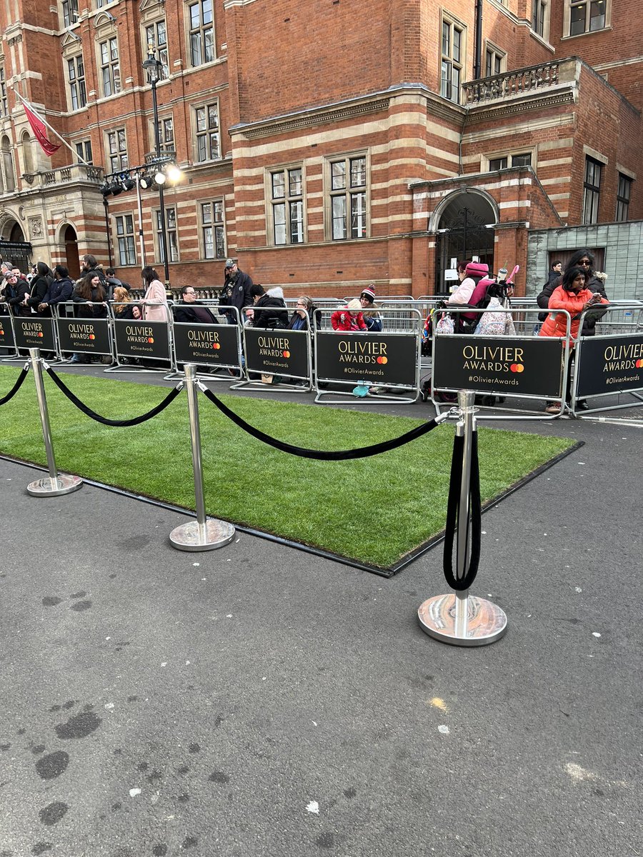 Fantastic day yesterday at The Royal Albert Hall supplying our fencing and barriers for the Oliver Awards and a slightly unusual real grass carpet for the guests to walk on. #OlivierAwards #EventProfs #LimitedEdition #WowGrass #PpServic #Barrieman