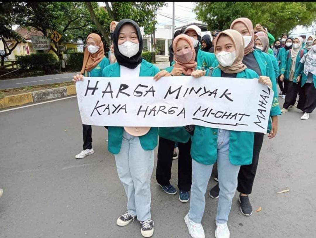 txtdrmahasiswa's tweet photo. cringe anjing https://t.co/mX2Fx1eq78