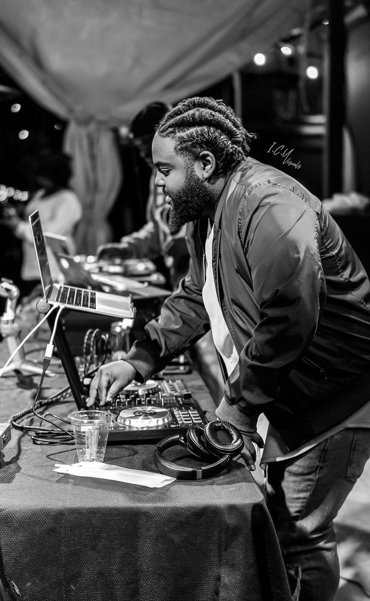 DjCeeO's tweet photo. When your brother is the illest photographer and decided to cover your event!!! @icu_visuals 📸🔥🔥🔥 https://t.co/tdyAEmrN2z
