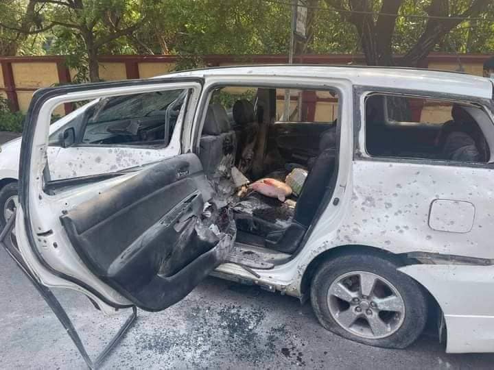 IrrawaddyNews's tweet photo. Eight people were reportedly injured in a mine blast in Mandalay Region’s Chanayethazan Township on Monday morning. A vehicle was also damaged and four of the people injured were admitted to hospital. #WhatsHappeningInMyanmar https://t.co/nPBuBMTPjP