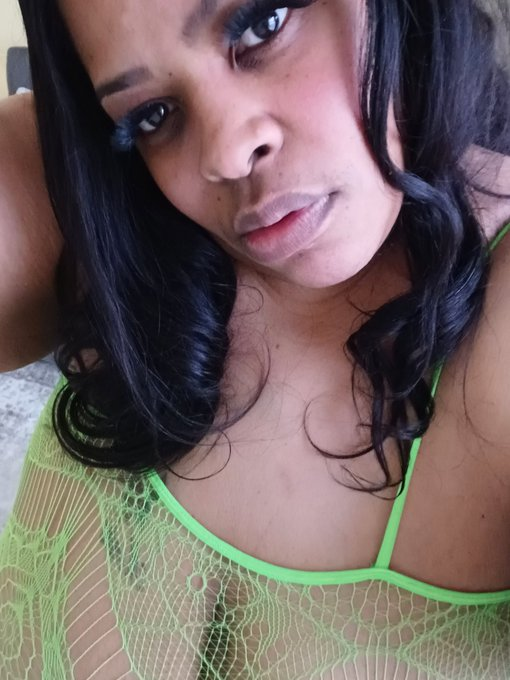 missredboneox's tweet photo. Playing with my new toy now,
Watch me until I get cum
Join my live access here: 
https://t.co/9Wd3TxGhhN https://t.co/h4M2RHefil