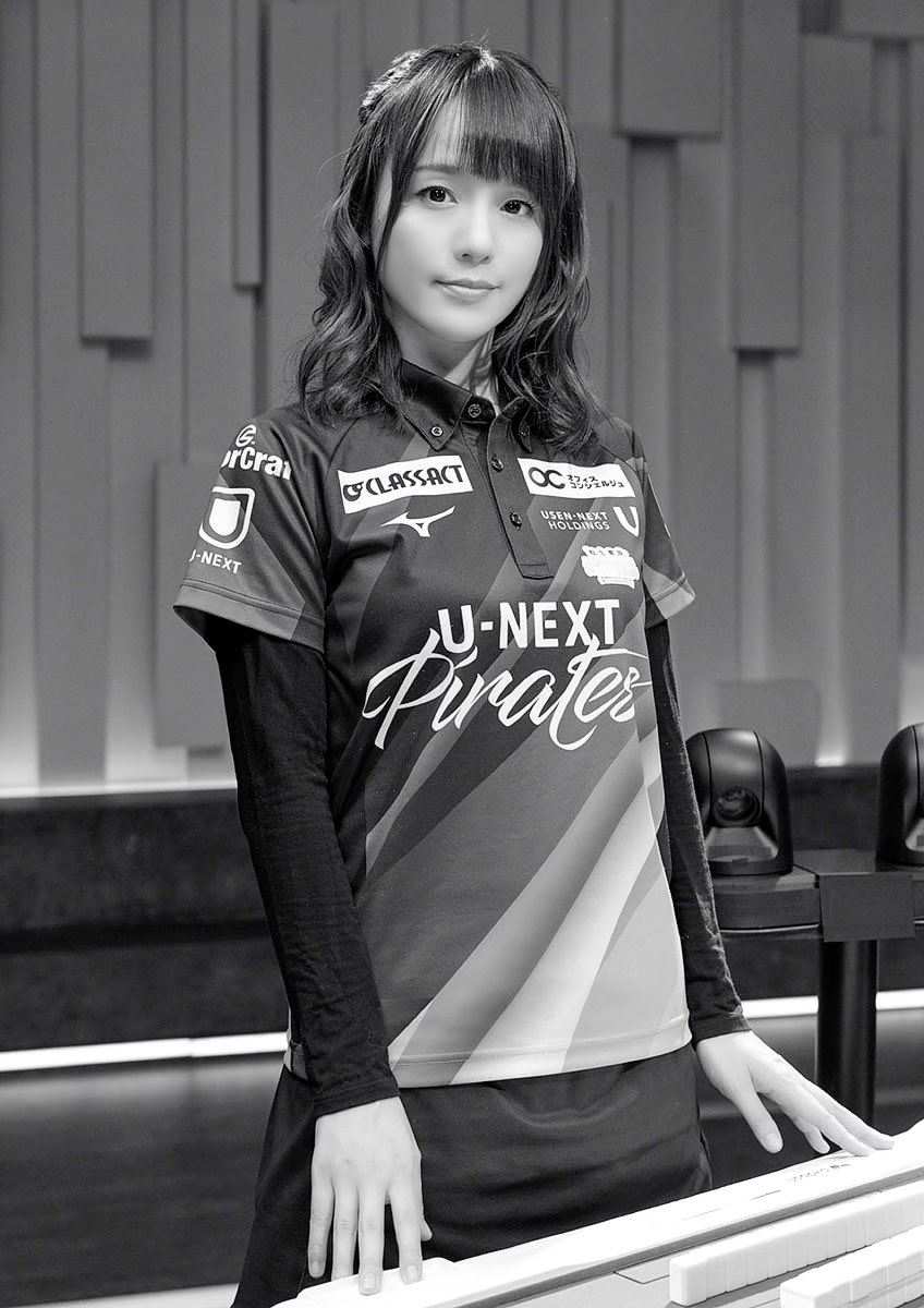 か*を様 最高位戦トレカ　瑞原明奈　レアカード　U-NEXTPirates か*を様 最高位戦トレカ 瑞原明奈 レアカード U-NEXTPirates - メルカリ