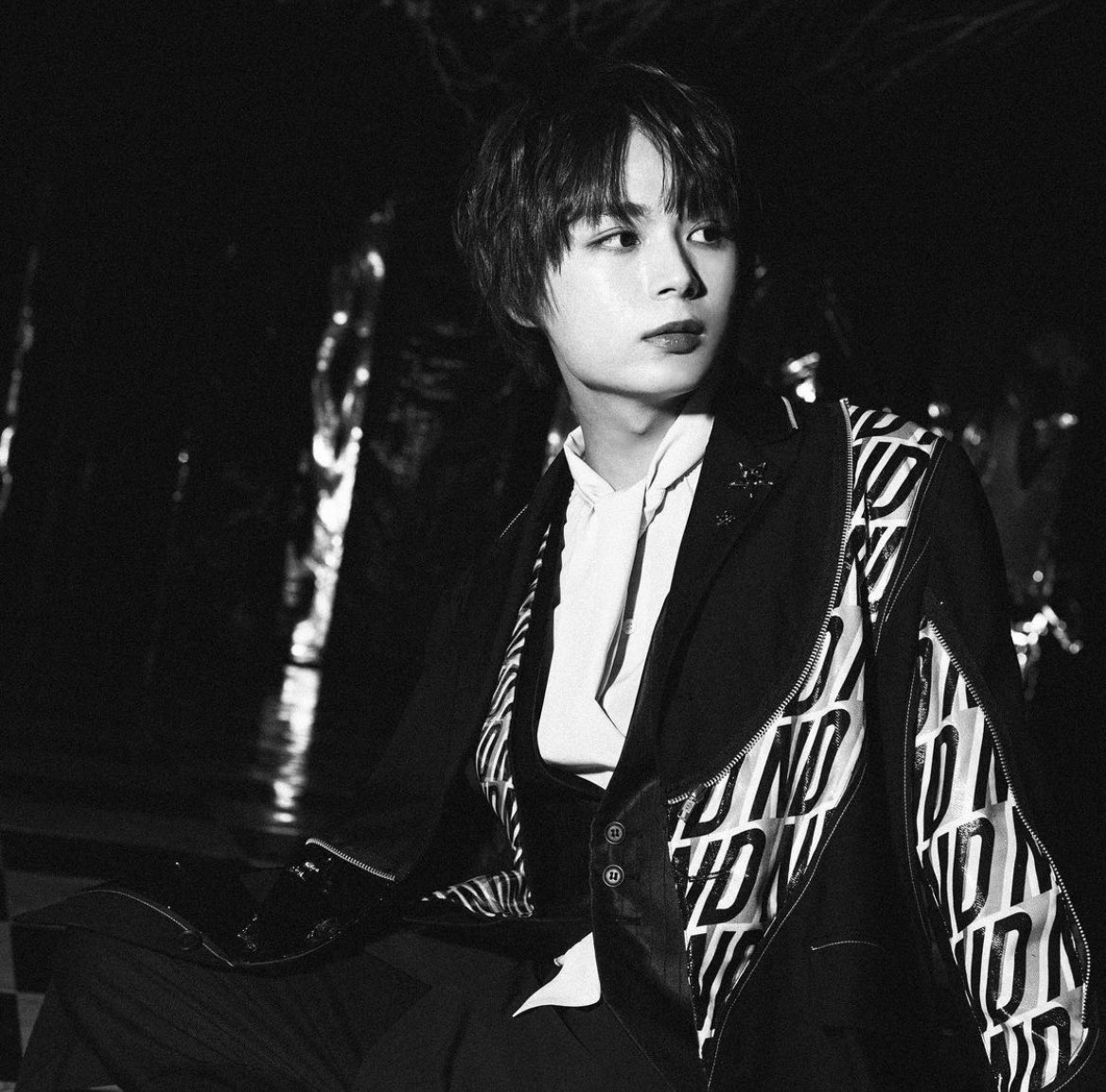 _silver63's tweet photo. 이제 봤는데 이거 뭐야 ,,,,, 존잘미쳤다 ㅠㅠㅠㅠ https://t.co/t98PSLGU3j