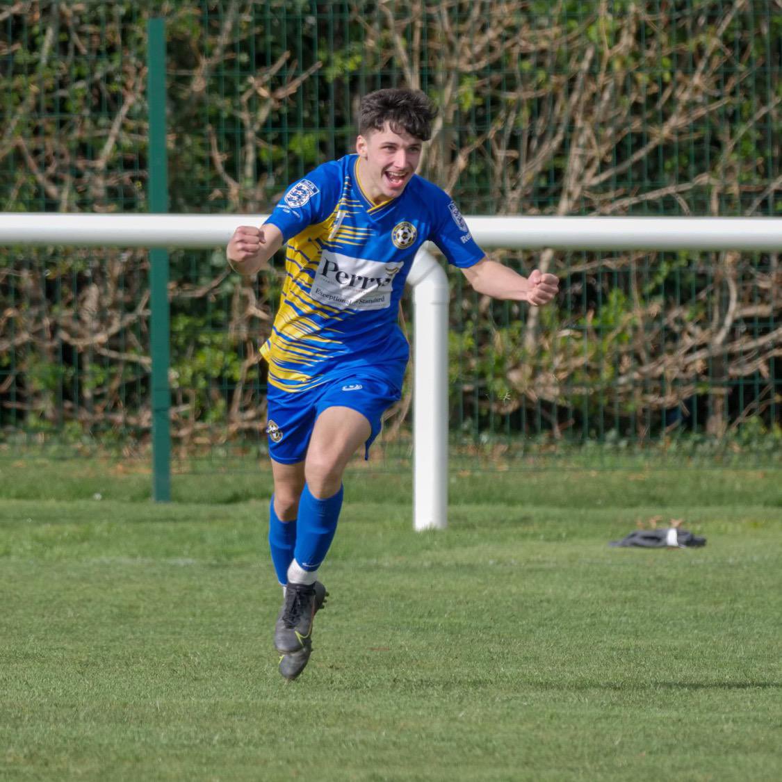 Snodland Town Reserves tweet media