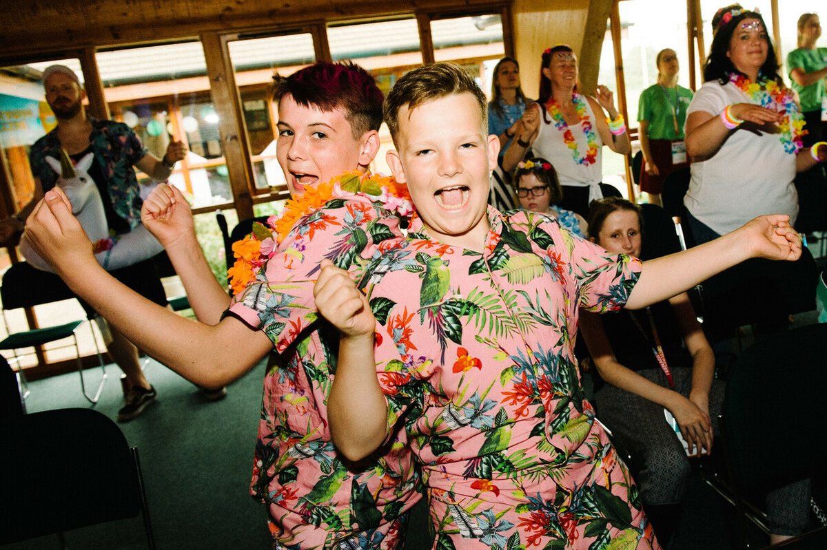 TeenageCancer's tweet photo. Aged 13 – 17? Join us from 17 – 19 June at Find Your Sense of Tumour, an incredible weekend with other people your age who’ve had cancer too!
Find out more &amp; register 👇
https://t.co/VRikKcLQTz https://t.co/YuStHJQSVI