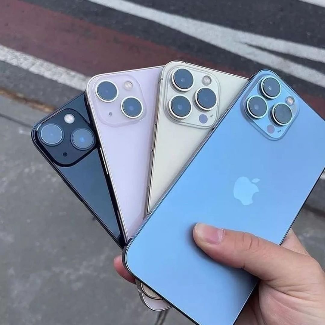 MalikMobile786's tweet photo. 𝐢𝐏��𝐨𝐧𝐞 𝟏𝟑 𝐏𝐫𝐨 𝐌𝐚𝐱 𝟐𝟓𝟔𝐆𝐁
𝐢𝐏𝐡𝐨𝐧𝐞 𝟏𝟑 𝐏𝐫𝐨 𝐌𝐚𝐱 𝟓𝟏𝟐𝐆𝐁
𝐢𝐏𝐡𝐨𝐧𝐞 𝟏𝟑 𝐏𝐫𝐨 𝐌𝐚𝐱 𝟏𝐓𝐁 

Colors: Gold, Blue, White &amp; Gray 

+ 10000mAh Power Bank Free. https://t.co/oiX6ah4naa