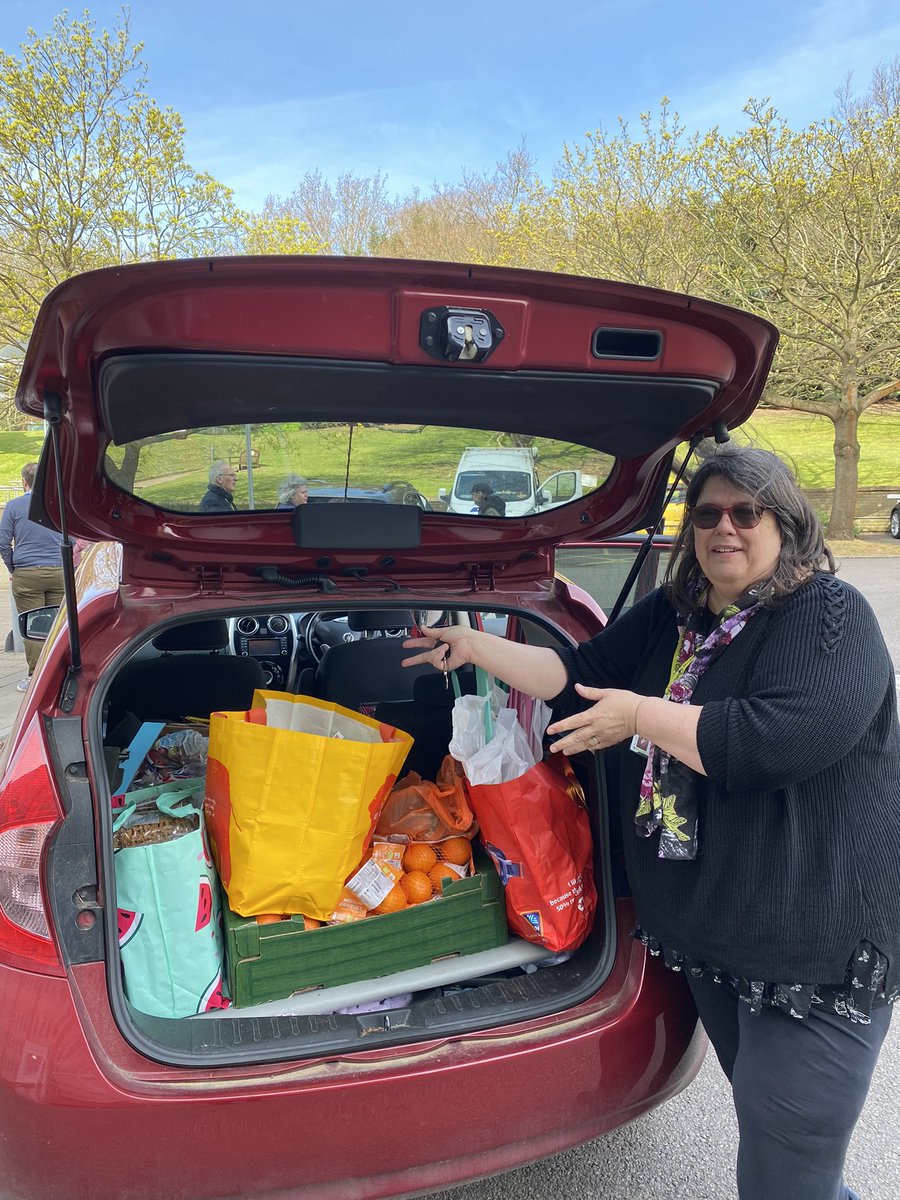 Failure to provide food vouchers for Easter Hols has left 27,000 Norfolk children with no support 

Tories refused to even debate it today, so we withdrew from the meeting & are delivering to foodbanks instead 

First delivery to Essex at Synagogue complete 

#holidayhunger