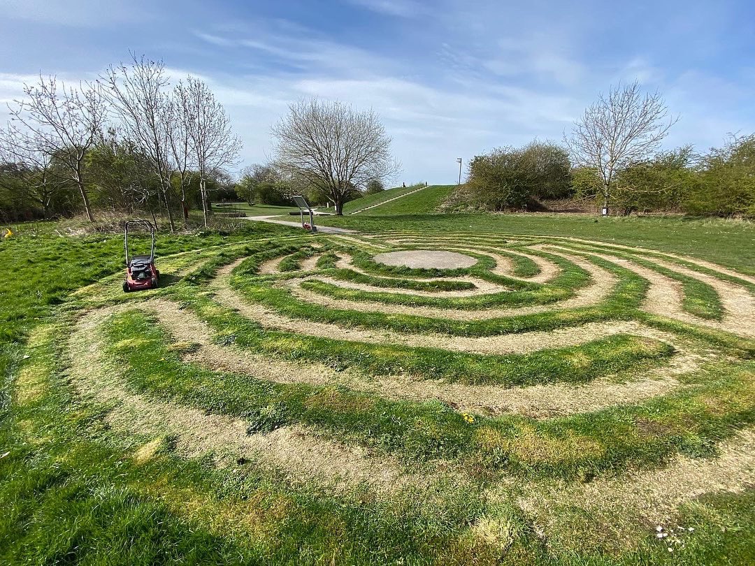KingswoodCE's tweet photo. Preparing the ground for our Easter celebrations. #easter #holyweek #prayer #prayerlabyrinth https://t.co/8GqdHGtfl0