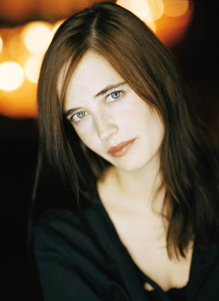 runmaria's tweet image. Eva Green at 21 years old