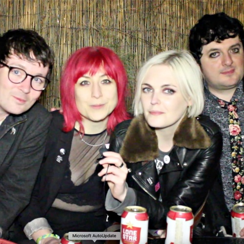 MusicNewsWeb's tweet photo. https://t.co/cGbkkwFHAS Desperate Journalist - #DesperateJournalist @DespJournalist #SXSWFestival @sxsw #SXSW #SXSW22 https://t.co/VmuywcTAC4 https://t.co/9lPL2k3Hnl