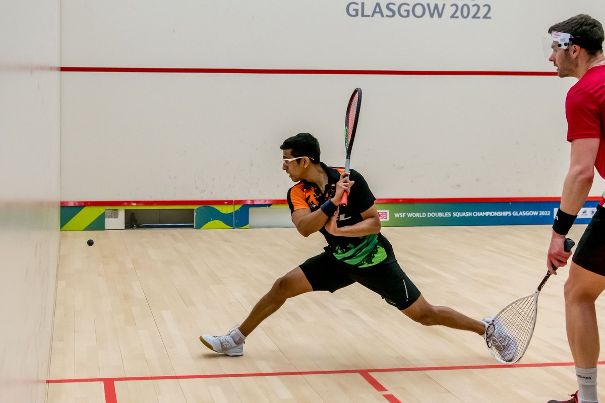 Moment Of The Tournament:

Difficult to look past the emotional embrace between <a href="/DipikaPallikal/">Dipika Pallikal</a> and <a href="/SauravGhosal/">Saurav Ghosal</a> as they won #India's first ever World Championship title 🏆

Pallikal Karthik then won women's gold, alongside <a href="/joshnachinappa/">Joshna Chinappa</a> 🥇🥇

👀  More: bit.ly/3E2RxVf