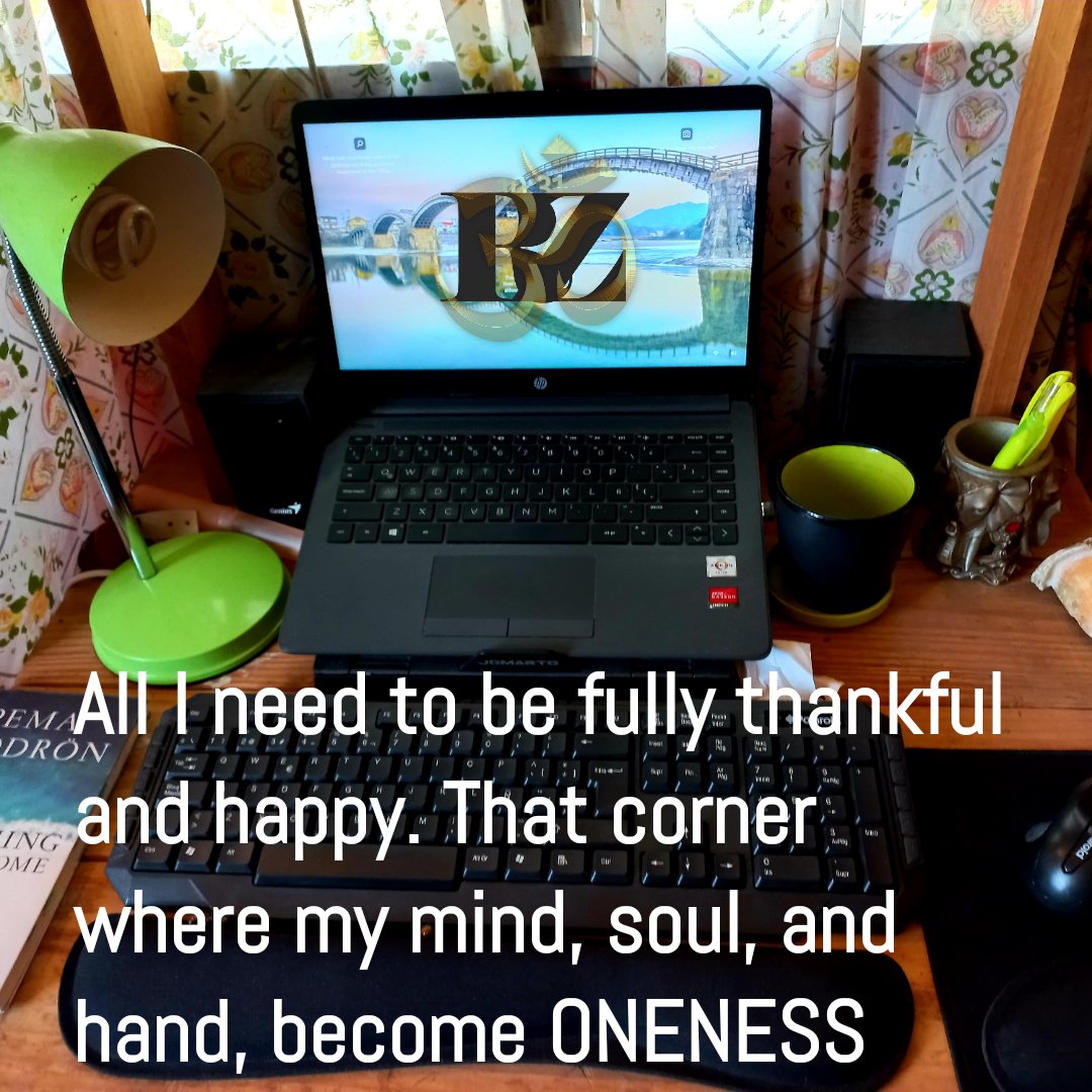 writingpoemsr's tweet photo. All I need to be fully thankful and happy. That corner where my mind, soul, and hand, become ONENESS. #amwriting #WritingCommnunity #writers #poetry #poem #robertzen #inspiration #mindfulness #oneness #writingmeditation #Zen https://t.co/cGIkMHgRfa
