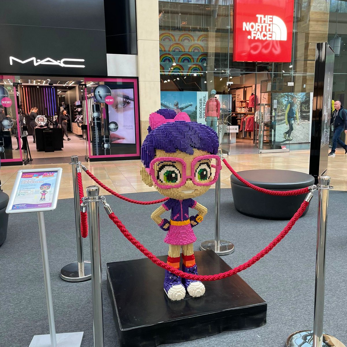StDavidsCardiff's tweet photo. Spot all your favourite characters @StDavidsCardiff this week! There are 15 amazing @nickjr @BRICKLIVEUK models to find all around the centre.
🗺️ Pick up your map from the Guest Services desk
#NickJrCardiff #stdavids #stdavidscardiff #lovecardiff #whatsoncardiff https://t.co/eaKnC4mR4b