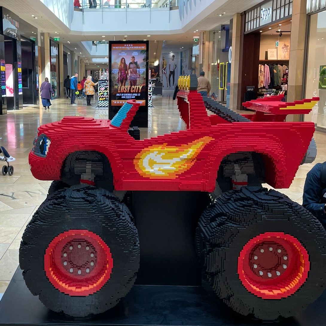 StDavidsCardiff's tweet photo. Spot all your favourite characters @StDavidsCardiff this week! There are 15 amazing @nickjr @BRICKLIVEUK models to find all around the centre.
🗺️ Pick up your map from the Guest Services desk
#NickJrCardiff #stdavids #stdavidscardiff #lovecardiff #whatsoncardiff https://t.co/eaKnC4mR4b