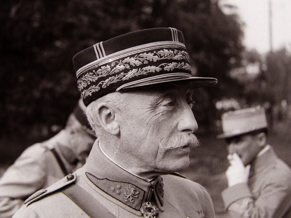 ArmadaCR's tweet photo. Před 159 lety se narodil náš „muž na začátku“, Francouz Maurice Pellé. První náčelník Hlavního štábu čs. branné moci, velitel, stratég a diplomat. 
Čest jeho památce! #Nezapomeneme! https://t.co/mrkrLwFc4M