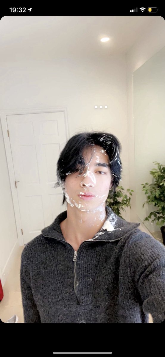 khadsdontleave's tweet photo. happy birthday sebby i juss wanted to say thankyou for being the amazing wonderful person you are never change for anyonebecause of you n oli i wouldnt have then friends i’ve got now&i juss wanted to thank you for that.i hope you enjoy your day bubba love you<333 @ImSebastianMoy https://t.co/3Iu8cRuBqk