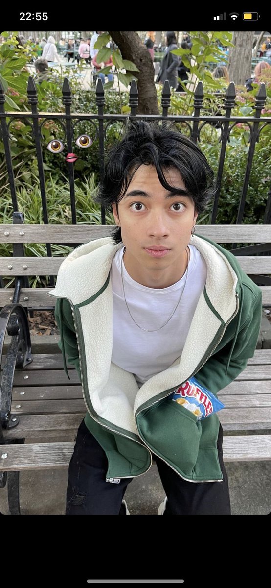 khadsdontleave's tweet photo. happy birthday sebby i juss wanted to say thankyou for being the amazing wonderful person you are never change for anyonebecause of you n oli i wouldnt have then friends i’ve got now&i juss wanted to thank you for that.i hope you enjoy your day bubba love you<333 @ImSebastianMoy https://t.co/3Iu8cRuBqk