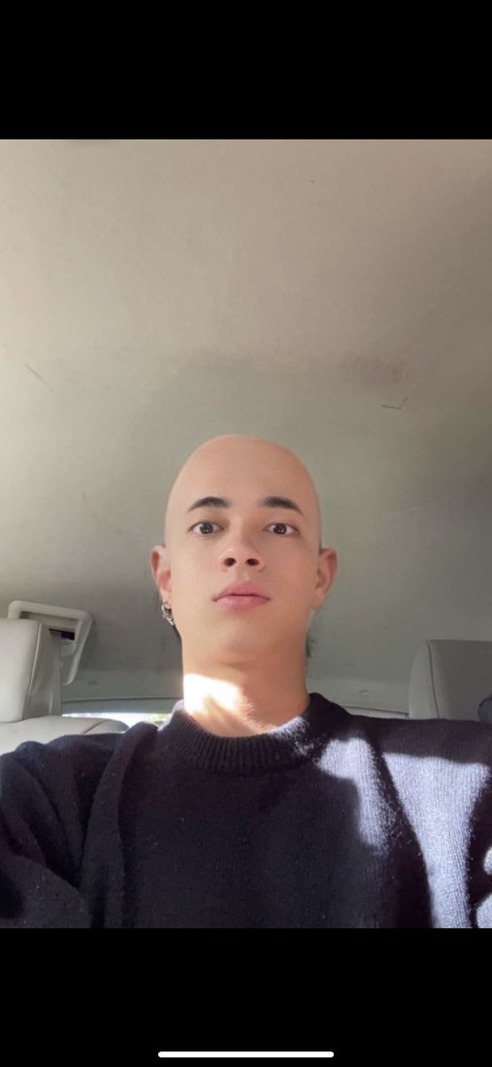 khadsdontleave's tweet photo. happy birthday sebby i juss wanted to say thankyou for being the amazing wonderful person you are never change for anyonebecause of you n oli i wouldnt have then friends i’ve got now&i juss wanted to thank you for that.i hope you enjoy your day bubba love you<333 @ImSebastianMoy https://t.co/3Iu8cRuBqk