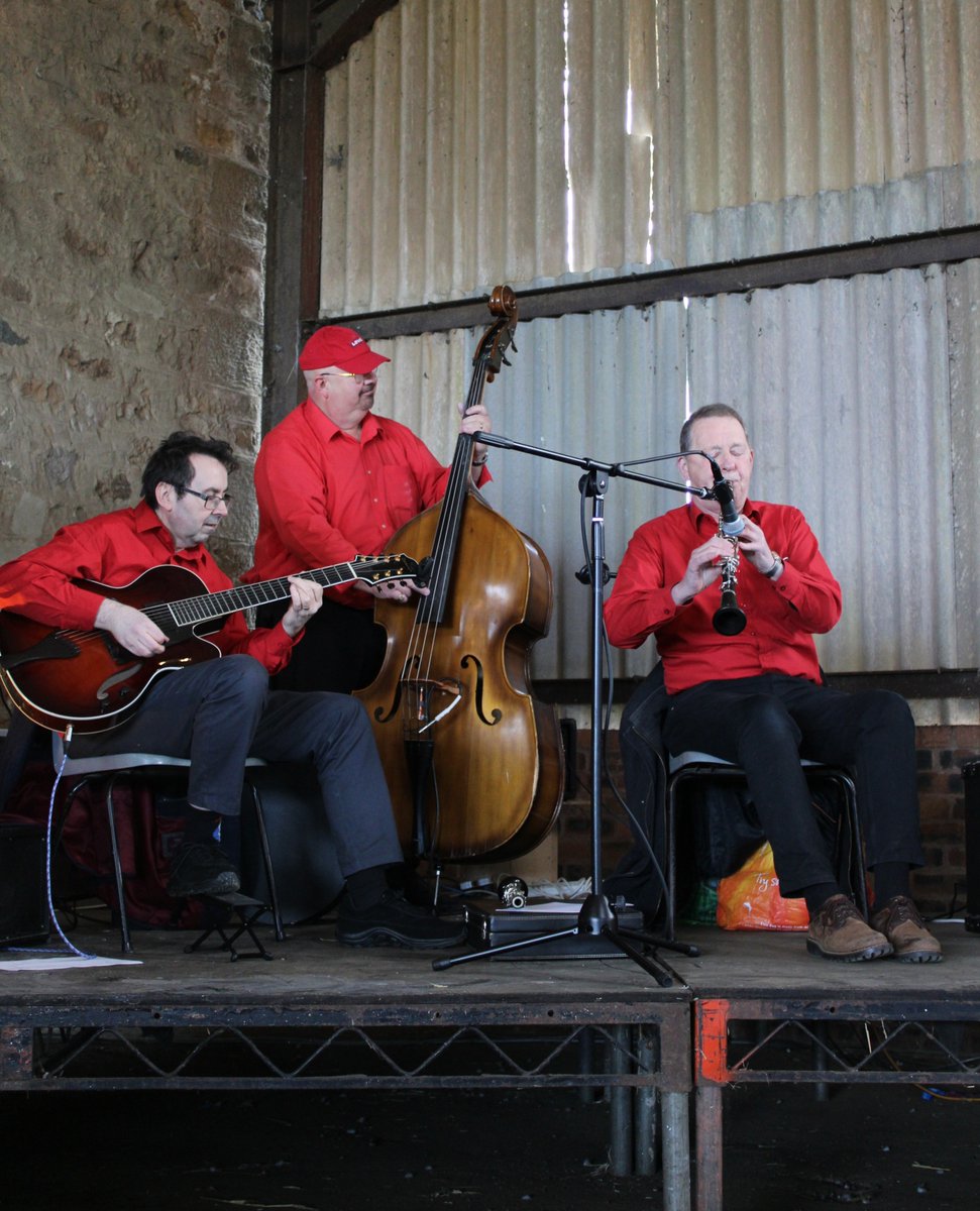 Thank You!
We hope all the traders and customers who attended this weekend's April Market had as great a time as we did. A weekend filled with Easter fun and delicious food and drink.