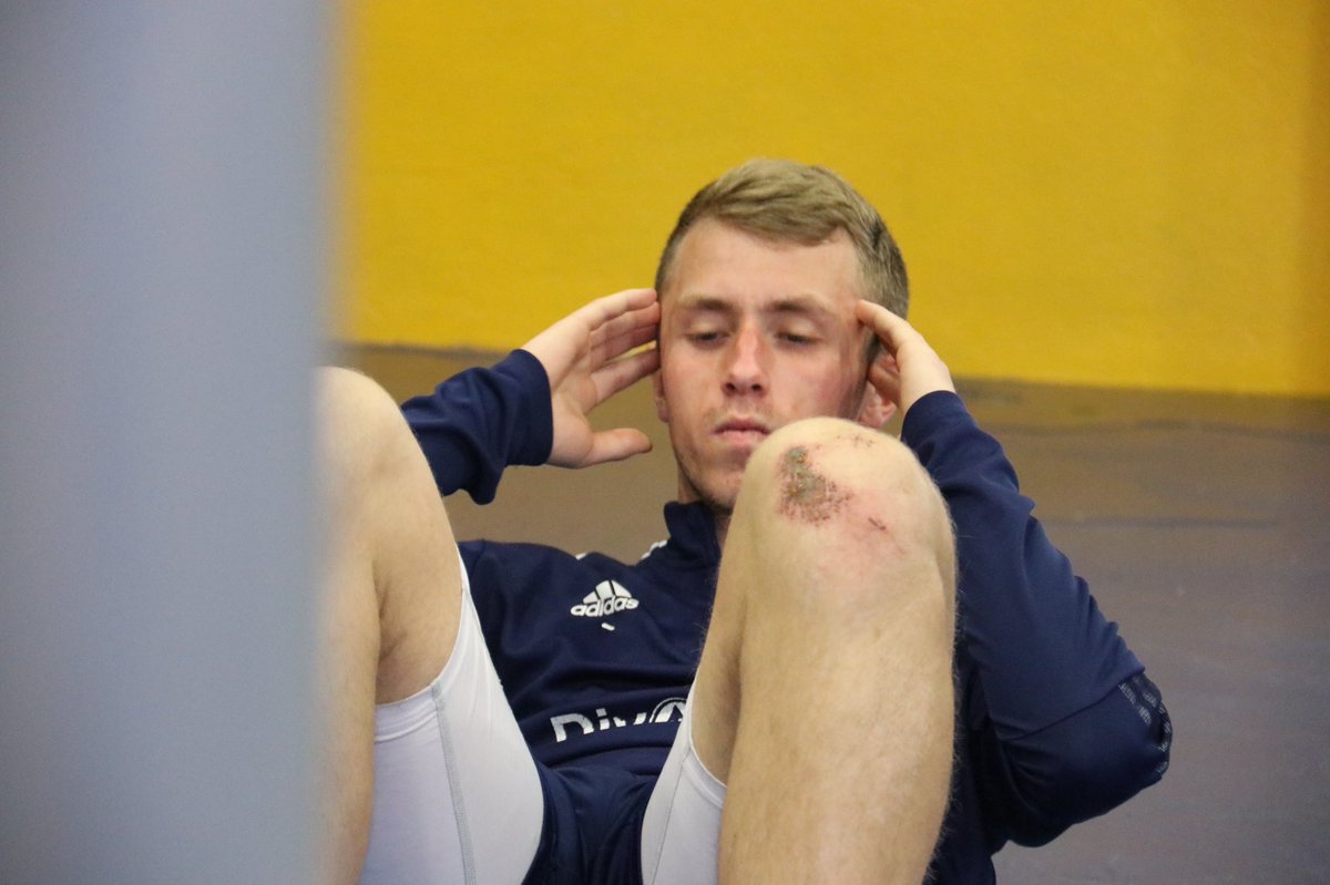 PRIMER EQUIPO| #147. El ⚽️ no da tregua y el EQUIPO de <a href="/CarlosRdiguez17/">Carlos Rodríguez Díaz</a> vuelve a los entrenamientos para preparar el partido del miércoles.

Por delante una semana que puede ser muy ESPECIAL y que afrontamos con ILUSIÓN, GANAS y TRABAJO.

#CorazonAzul | 💙
#QueTodoVuelvaAEmpezar