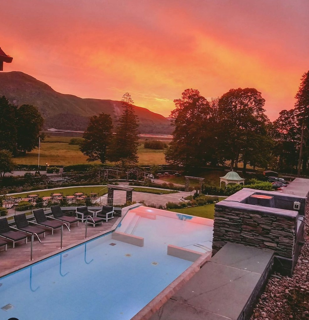 GoodSpaGuide's tweet photo. Nestled in the beautiful Borrowdale valley @lodore_falls is all about the lake views. We love the outdoor 16-metre infinity edge vitality pool with neck jets, underwater loungers and an amazing overflow hot tub feature with spectacular views #spaoftheweek
https://t.co/oJrJYqm3EV https://t.co/R3RIOTSbac