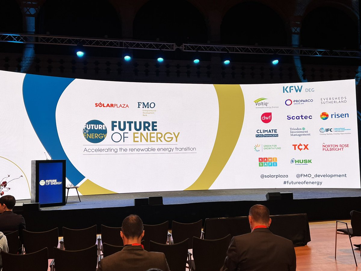 AriceAmice's tweet photo. Interesting day #FutureofEnergy - Green Hydrogen must be the future to skip LNG and their terminals as replacement of 3,000TWh of Russian gas/coal.
#BlueRevo team is on the Congres today &amp; tomorrow https://t.co/9ylMs2PpJ1