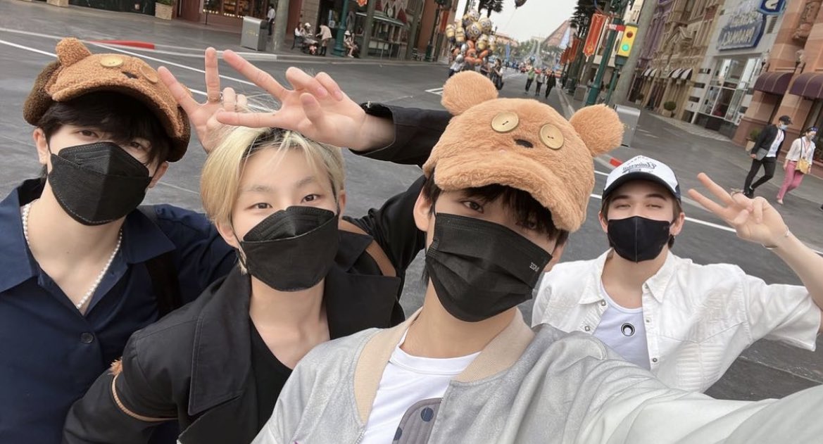 oscarsites's tweet photo. 220411 oscar igs update 

#OscarWang #奥斯卡 https://t.co/MNteBFjbrD