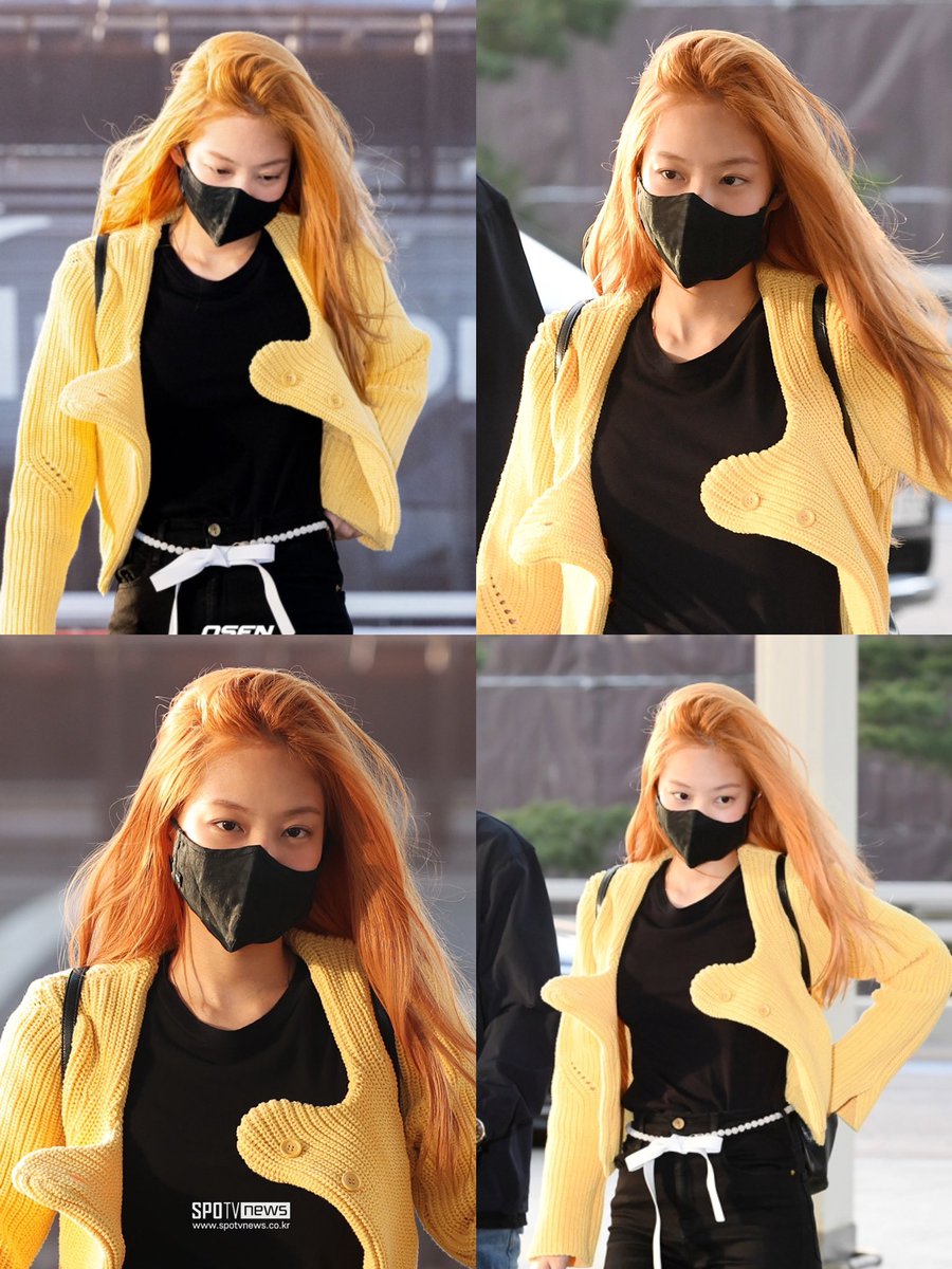 abcdfuck91's tweet photo. jennie airport going to LA woww cantikkk bangettt 😩🧡
#JENNIE 
#BLACKPINK https://t.co/TAlpDYy3k8