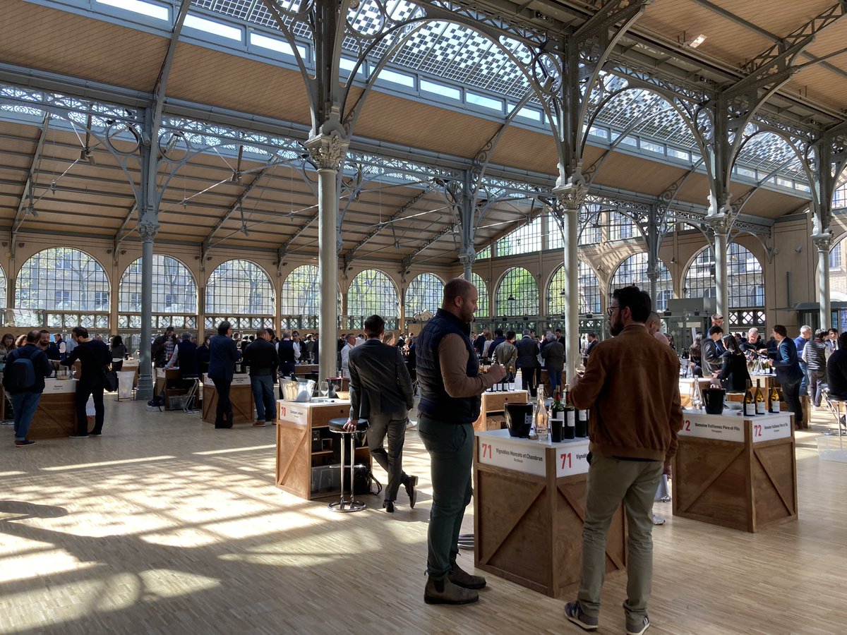 Du monde au carreau du temple pour le grand tasting pro de <a href="/MyBettaneD/">Bettane+Desseauve</a> 
Quelques belles découvertes 
#lavieduvin #traçabilité