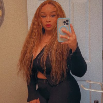 ItsREDheadKAYLA's tweet photo. #NewProfilePic https://t.co/W3jXBW9kDZ