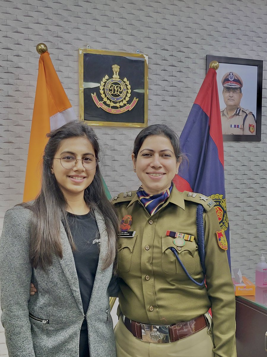 anuureet's tweet photo. It was gratifying meeting all of them. 
Got to know a lot of things.
Gained practical knowledge and insights. 

Thankyou all for your guidance. 🙏🏻 

#throwback 

Credits : @journomitalli1 

📍: Delhi Police Headquarters 

#delhi #DelhiPolice #delhipoliceheadquarters https://t.co/8Ek4NLGA4n