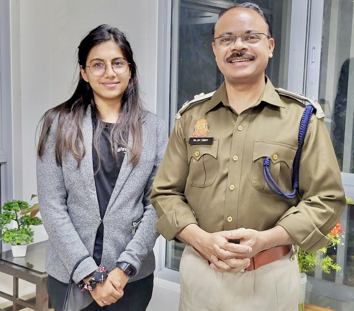 anuureet's tweet photo. It was gratifying meeting all of them. 
Got to know a lot of things.
Gained practical knowledge and insights. 

Thankyou all for your guidance. 🙏🏻 

#throwback 

Credits : @journomitalli1 

📍: Delhi Police Headquarters 

#delhi #DelhiPolice #delhipoliceheadquarters https://t.co/8Ek4NLGA4n