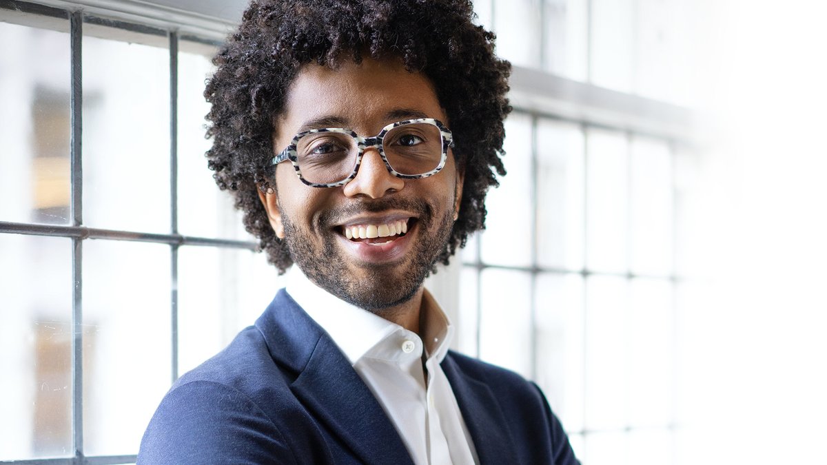 Join us in welcoming esteemed cellist Dr. Seth Parker Woods @SWoods84 to the Thornton faculty. The recipient of the 2022 <a href="/CMA_Tweets/">Chamber Music America</a> Michael Jaffee Visionary Award joins the faculty as an assistant professor of practice, string chamber music and cello. bit.ly/3KyTYRY