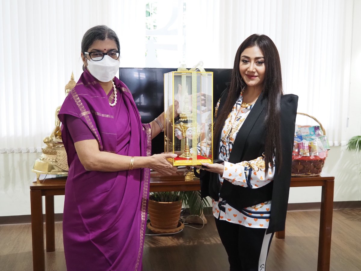 IndiainThailand's tweet photo. Amb Suchitra received Thai actor &amp; singer Khun Ann Mitchai, Indian actor Phra Gagan Malik and their team at the Embassy.  Discussions covered #IndiaThailand cultural exchanges &amp; promotion of #Buddhist tourism circuits.

@IndianDiplomacy
@MinOfCultureGoI
@tourismgoi https://t.co/V4sXOyySdw