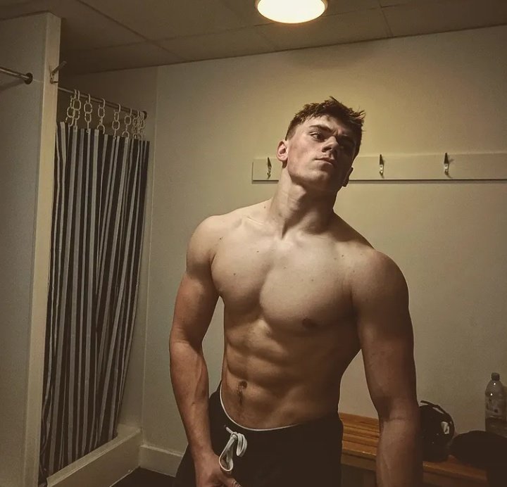 AlphaDhylan's tweet photo. It is time to worship the Master. Enter my DM and send your tribute, you will be surprised by the content I can send you 🍆🤑💪🏼
#findom #cashmaster #paypig @MASTER_UPDATES @alphaxfindomrt  @RT4Masters @FOOTMASTERSRT @BestFootMasters https://t.co/dBtXfWCs4u